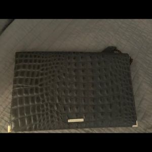 Gray texture classic clutch